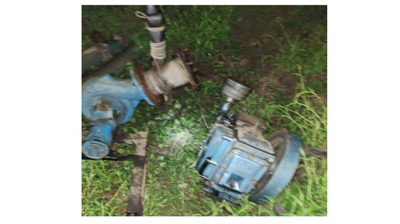 কসবা রাইতলা বিলে প্রশাসনের অভিযান, অচল ২ ড্রেজার...