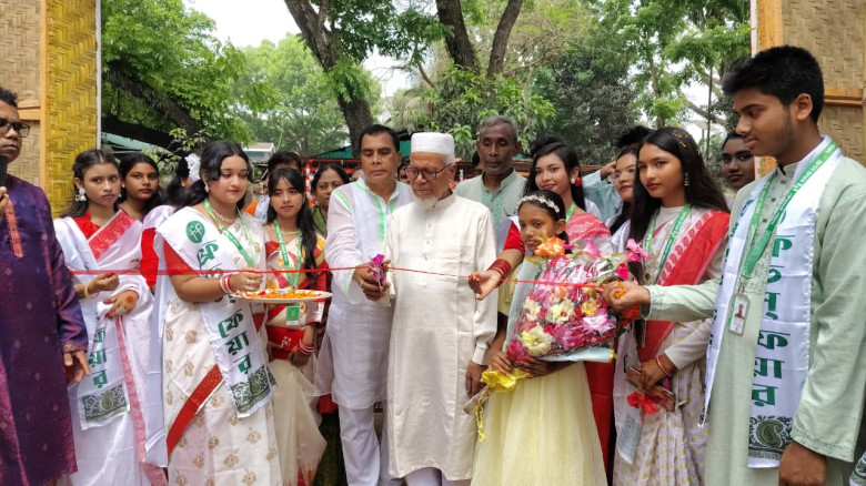 উলিপুরে বর্ণাঢ্য আয়োজনে ৩০তম বইমেলার শুভ উদ্বোধন...