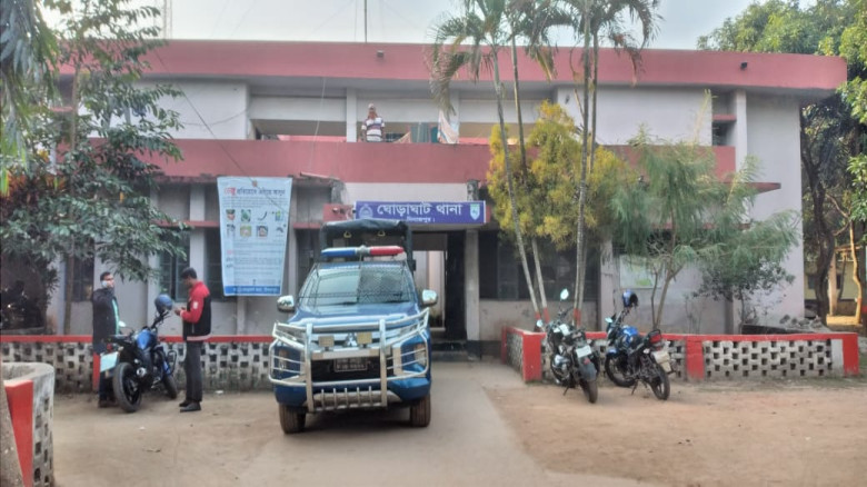 ঘোড়াঘাটে সড়ক দূর্ঘটনায় অটো ভ্যান চালক নিহত...
