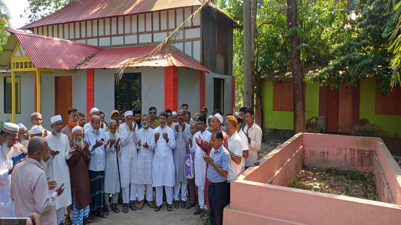 বিএনপি’র সাবেক মন্ত্রীর কবর জিয়ারত করলে এমপি জাহান...