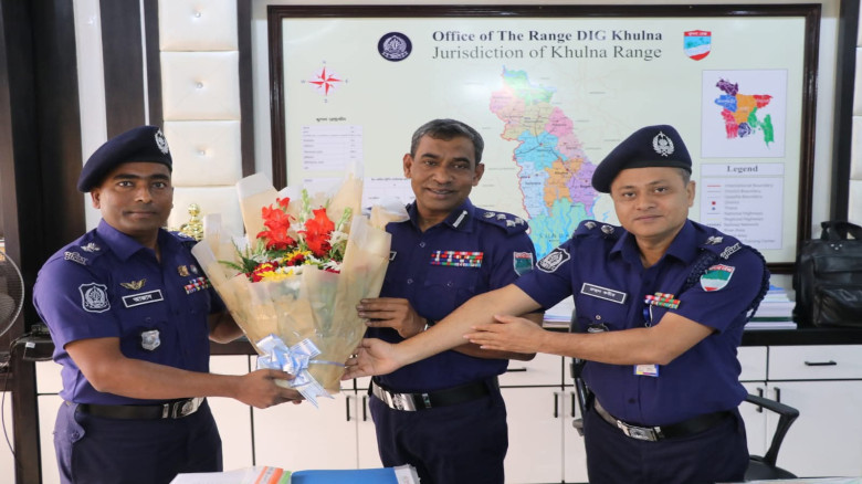 খুলনা রেঞ্জে এপ্রিল মাসের অপরাধ পর্যালোচনা সভা অনু...
