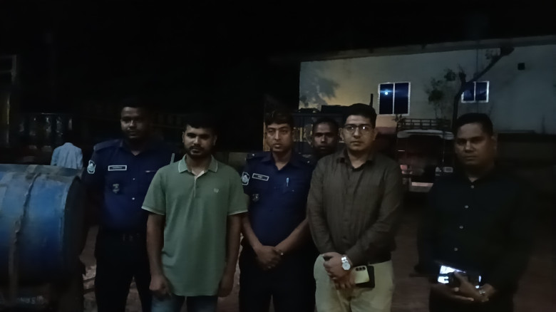কালিয়ায় অবৈধভাবে মজুদ ৪০০ লিটার জ্বালানি তেল জব্দ,...
