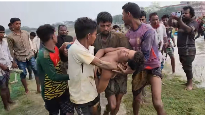মধ্যনগরে ফসল রক্ষা  বাঁধ কাটতে গিয়ে মাটিচাপায় এক য...