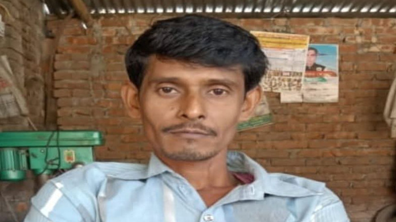 কিশোরগঞ্জের করিমগঞ্জে জমি নিয়ে বিরোধের জেরে ফার্নি...