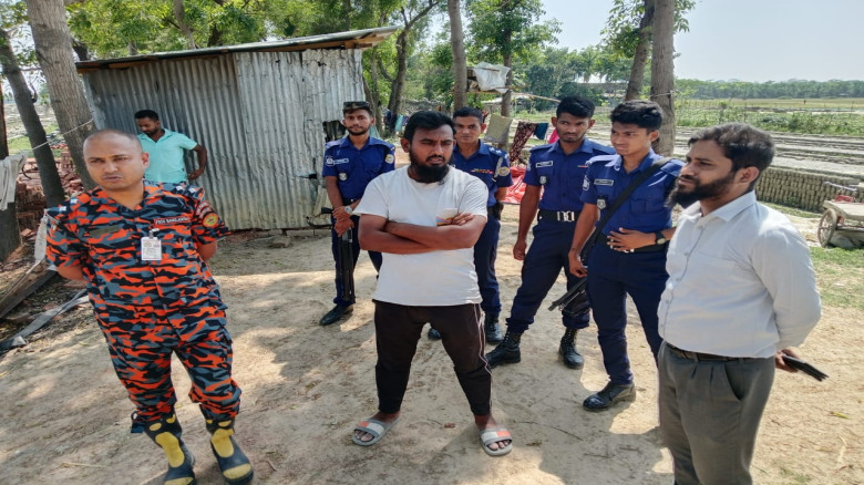 পিরোজপুরে অবৈধ ইটভাটায় অভিযান, জরিমানা ৩ লাখ টাকা...