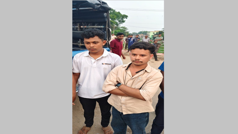 নেত্রকোণায় সেতুর ওপর ছাত্রীদের উত্ত্যক্ত, ভ্রাম্যম...