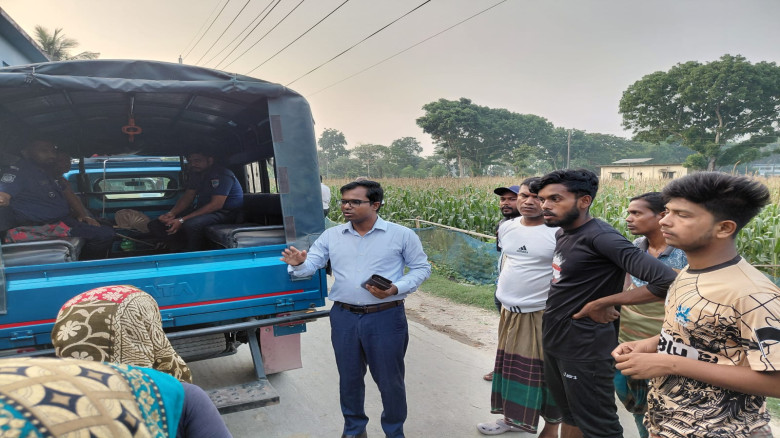 চুয়াডাঙ্গা সদরের আমিরপুরে অবৈধ তেল মজুদে  ইউপি সদ...