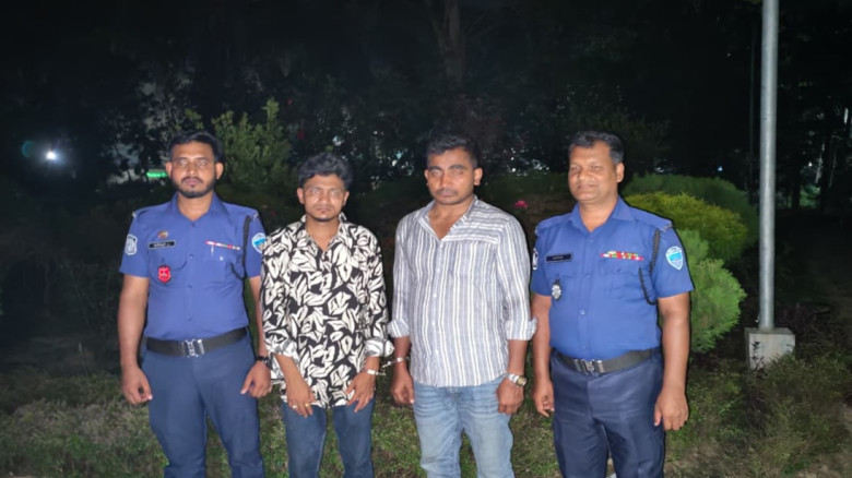 বাঁশখালীতে ২ হাজার পিস ইয়াবাসহ দুই মাদক কারবারি গ্...