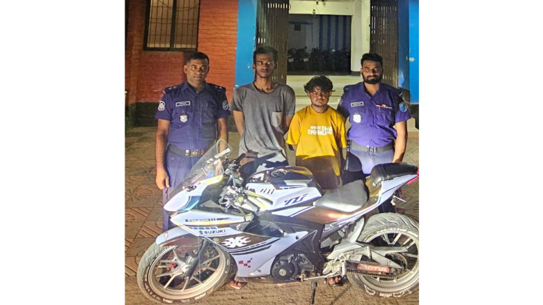 মুন্সীগঞ্জে সংঘবদ্ধ ছিনতাই: টেলিগ্রামে পরিচয়ের ফাঁ...
