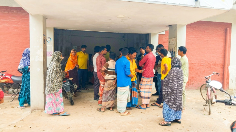 রাণীশংকৈলে সেপটিক ট্যাংকে শ্রমিকের মৃত্যু...