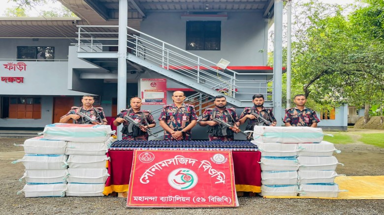 সোনামসজিদ সীমান্ত হতে ভারতীয় ট্রাকসহ প্রায় ৬ হাজার...