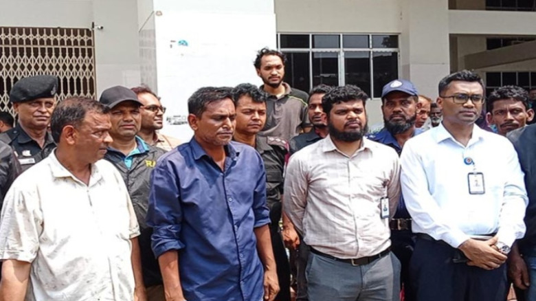 নারায়ণগঞ্জ খানপুর হাসপাতালে র‍্যাব-প্রশাসনের অভিযা...