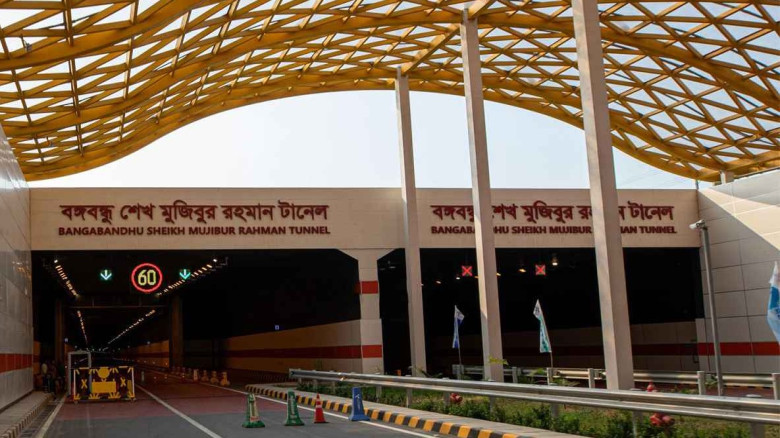 কর্ণফুলী টানেলে ৬ দিন সীমিত থাকবে যান চলাচল...