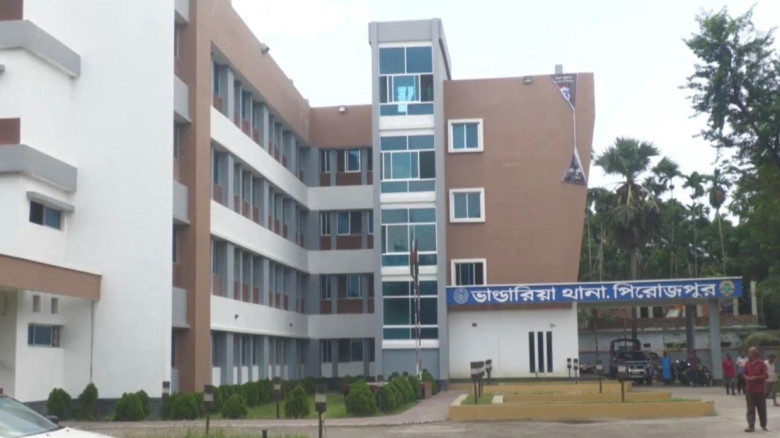 ভাণ্ডারিয়ায় এসএসসি পরীক্ষায় ভুল প্রশ্নপত্র দেওয়ার ...