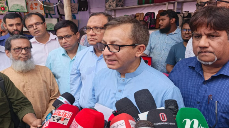 বাজারে মূল্যবৃদ্ধির পেছনে বাস্তবতার চেয়ে গুজব বেশি...