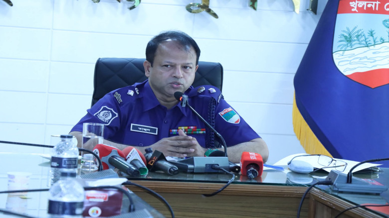 প্রিন্ট ও ইলেকট্রনিক মিডিয়ার সাংবাদিকদের সঙ্গে নব...