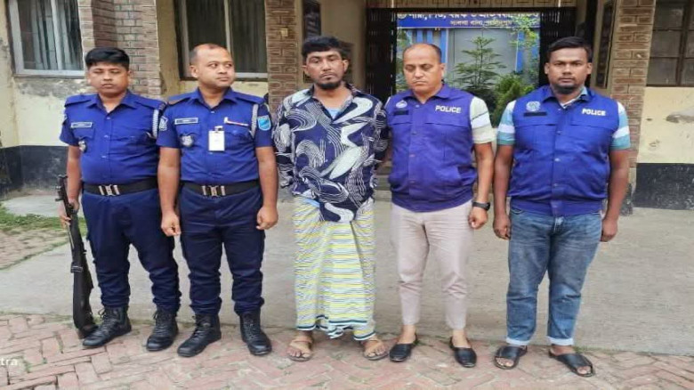 সালথায় ইউপি চেয়ারম্যান সোহাগ গ্রেপ্তার...