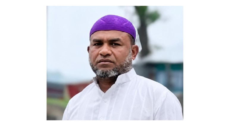 ঈদগাঁওতে সড়ক দুর্ঘটনায় কভার ভ্যানের চালকের মর্মান্...