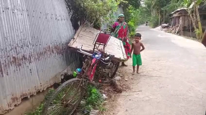 লালপুরে নছিমনের ধাক্কায় অটো ভ্যানের এক যাত্রী নিহত...