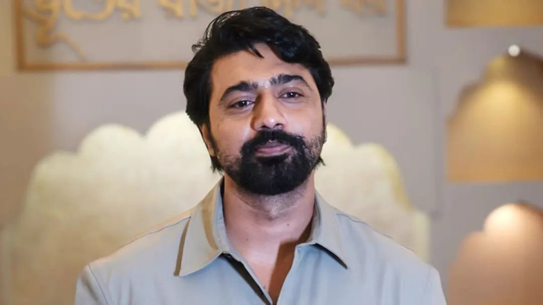 রাজনীতিতে থাকতে চান না দেব...