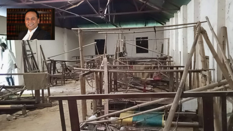 হারিয়ে যেতে বসা আদিবাসী তাঁত শিল্প ফেরাতে ডেপুটি স...