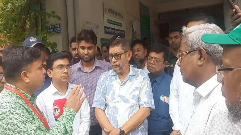 স্বাস্থ্যমন্ত্রীর গৌরনদী উপজেলা স্বাস্থ্য কমপ্লেক্...