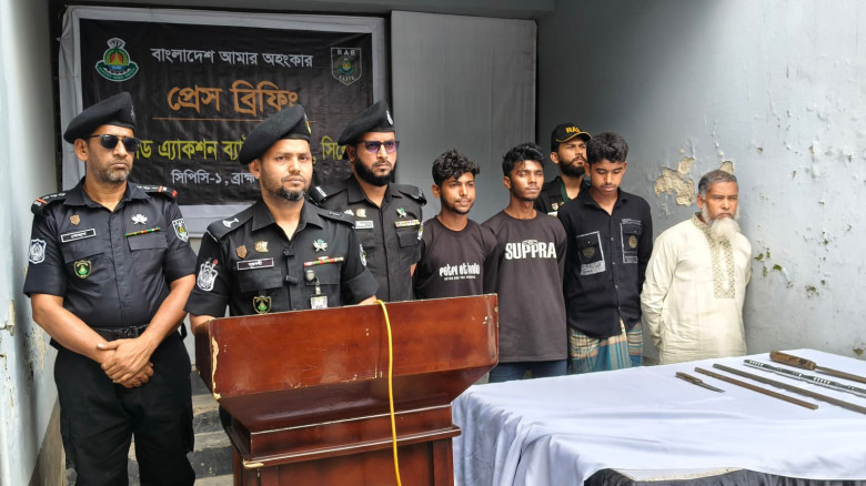 ব্রাহ্মণবাড়িয়ায় র‌্যাব সদস্যদের উপর হামলার ঘটনায় ক...