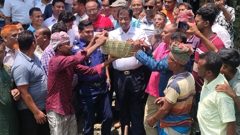 কালিয়ায় খাল পুনঃখনন কাজের উদ্বোধন, জলাবদ্ধতা নিরসন...
