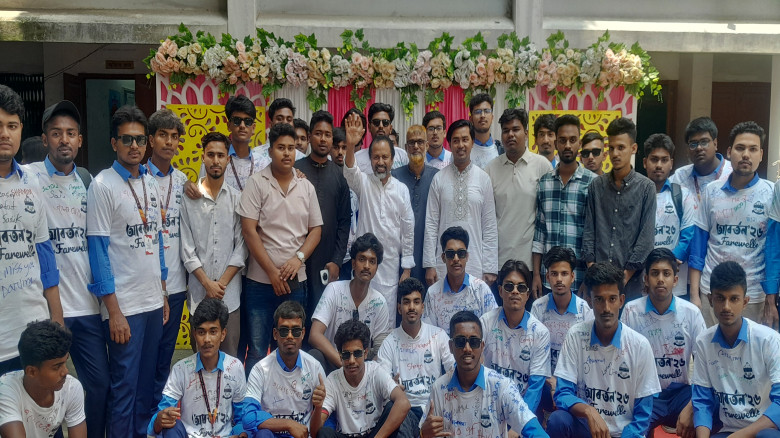 সিরাজগঞ্জে মওলানা  ভাসানী ডিগ্রী কলেজের এইচএসসি পর...