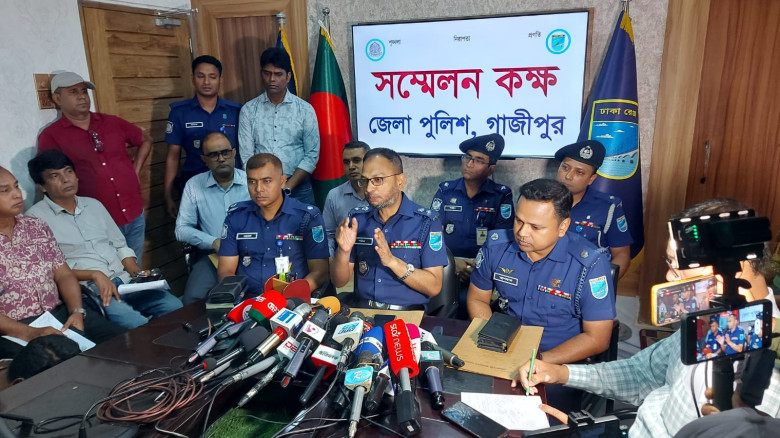পদ্মা সেতু থেকে ঝাঁপ দিয়ে ঘাতক ফোরকানের আত্মহত্যার...