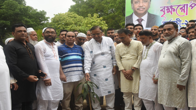 সবুজ ও পরিচ্ছন্ন ঢাকা গড়তে নাগরিক সচেতনতা ও সম্মিল...