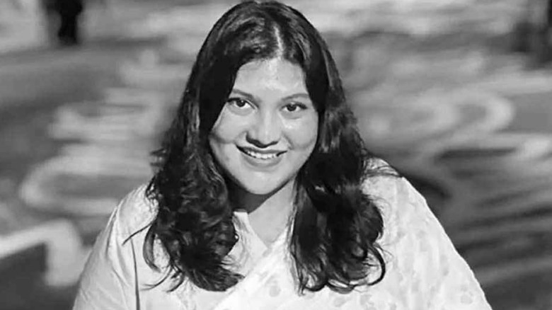 মারা গেছেন কারিনা কায়সার...
