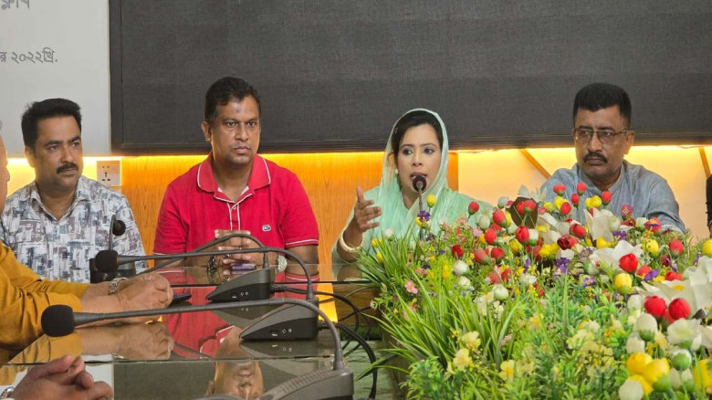 ক্ষমতার মোহ নয়, কাজের মাধ্যমে জনগণের হৃদয়ে বেঁচে থ...