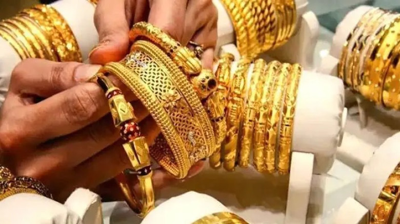 কমেছে সোনার দাম