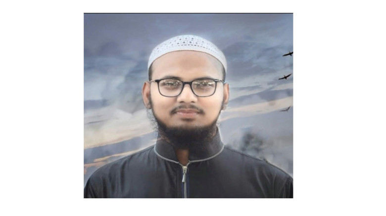 গোপন ভিডিও ধারণ ও ছড়িয়ে দেওয়ার অভিযোগে মাওলানা গ্র...
