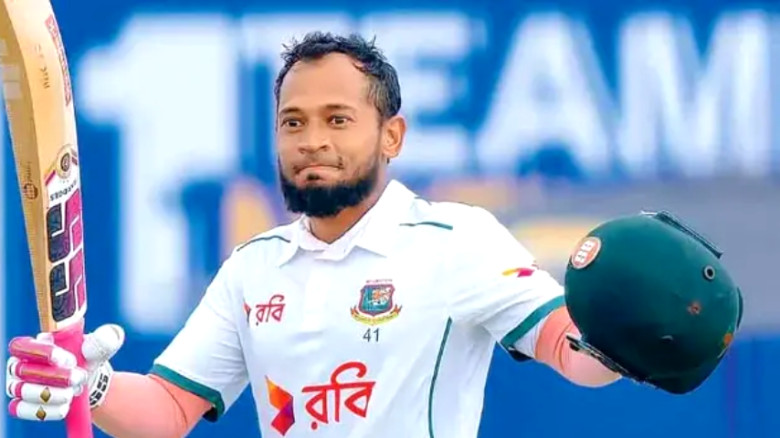 মুশফিকের রেকর্ড সেঞ্চুরিতে বড় সংগ্রহের পথে বাংলাদে...