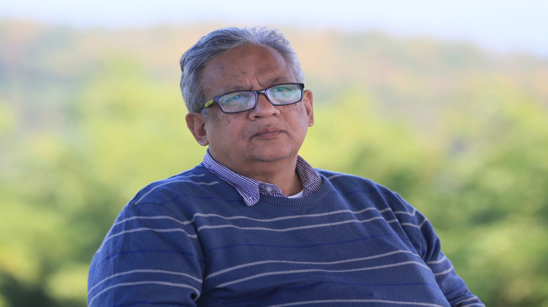 একজন প্রসন্ন মানুষের প্রতিকৃতি...