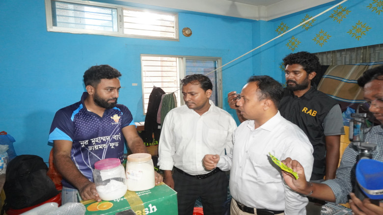 কেরানীগঞ্জে ভেজাল খাদ্যপণ্য উৎপাদন করায় ১জনকে কারা...