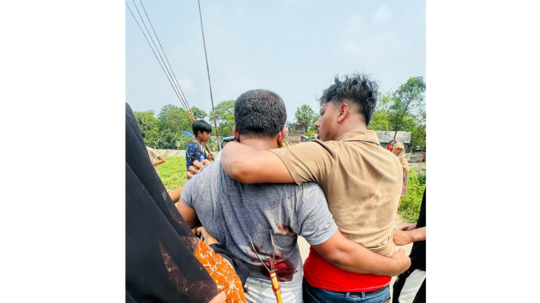 মুন্সীগঞ্জে আধিপত্য বিস্তারকে কেন্দ্র করে টেঁটা সং...