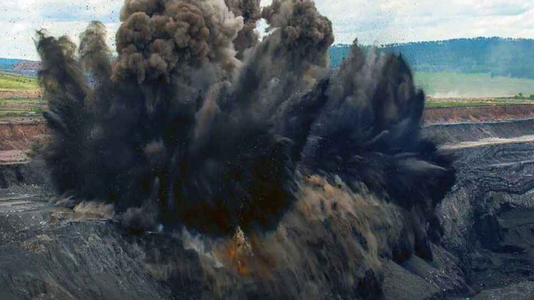 চীনে কয়লা খনিতে বিস্ফোরণে নিহত ৮...