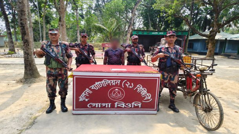 শার্শার গোগা সীমান্তে ১৫ পিস ইয়াবাসহ মাদক কারবারি ...