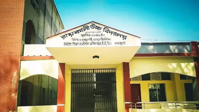 বই এসেছে জানুয়ারিতে, শিক্ষার্থীদের হাতে পৌঁছায়নি ম...