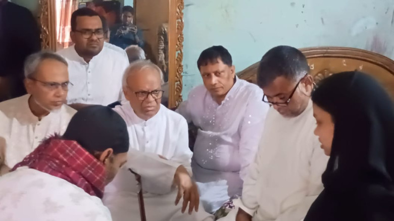 ঈদের দিন  প্রধানমন্ত্রীর পক্ষ থেকে রামিসার পরিবারক...