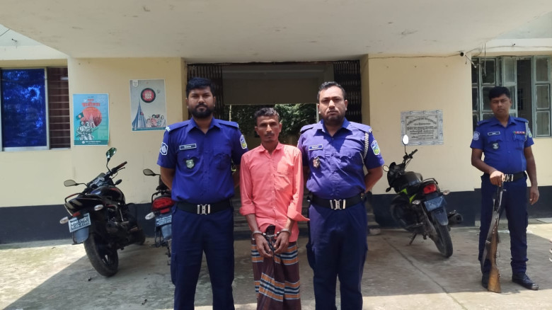 ঈদের দিন নেত্রকোণায় গৃহবধূর ঝুলন্ত মরদেহ উদ্ধার...