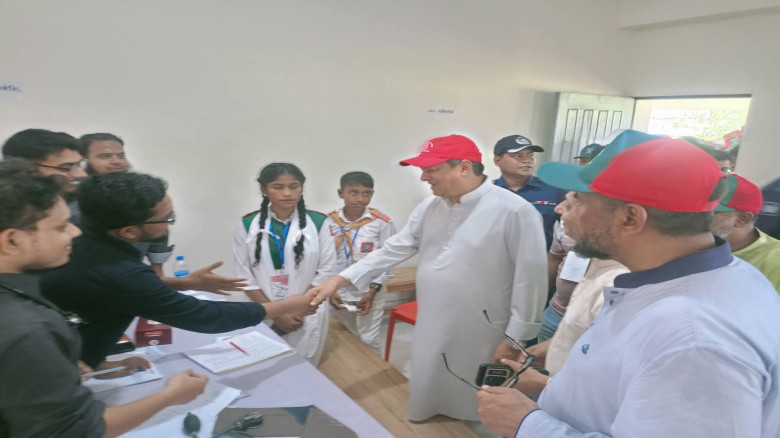 বরুড়ায় এ কে এম আবু তাহের ফাউন্ডেশন এর উদ্যোগে ফ্রি...