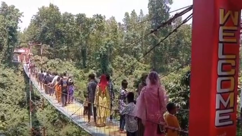 ঝিনাইগাতীর ‘গজনী অবকাশে ঈদুল আযহা উপলক্ষে উপচেপড়া ...