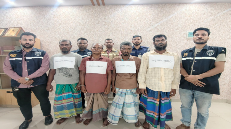গজারিয়ায় সংঘবদ্ধ ধর্ষণের পর হত্যা: ২৪ ঘণ্টায় রহস্য...