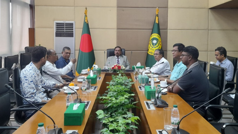 সাংবাদিক ও সংসদ মিলেমিশে দেশকে এগিয়ে নিতে হবে: স্প...