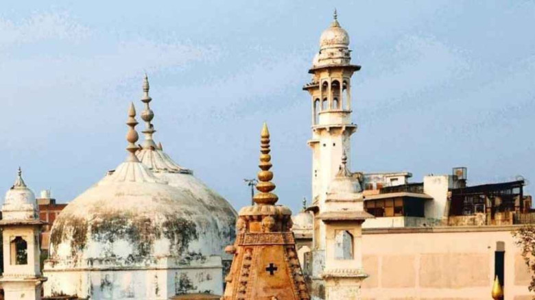 ভারতে ১৫ মসজিদ সিলগালা করে দিলো বিজেপি সরকার...