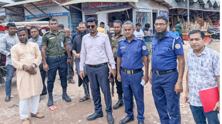 নেছারাবাদে অতিরিক্ত ভাড়া আদায়: জরিমানা ২৩ হাজার টা...